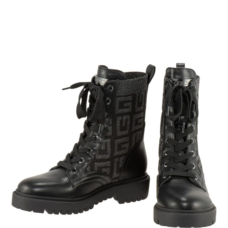 productfotograaf schoenen packshot guess zwart 768x768 - Packshots van schoenen